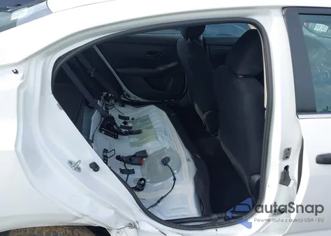 2024 Nissan Sentra S z USA, uszkodzony, nr VIN 3N1AB8BV8RY288734